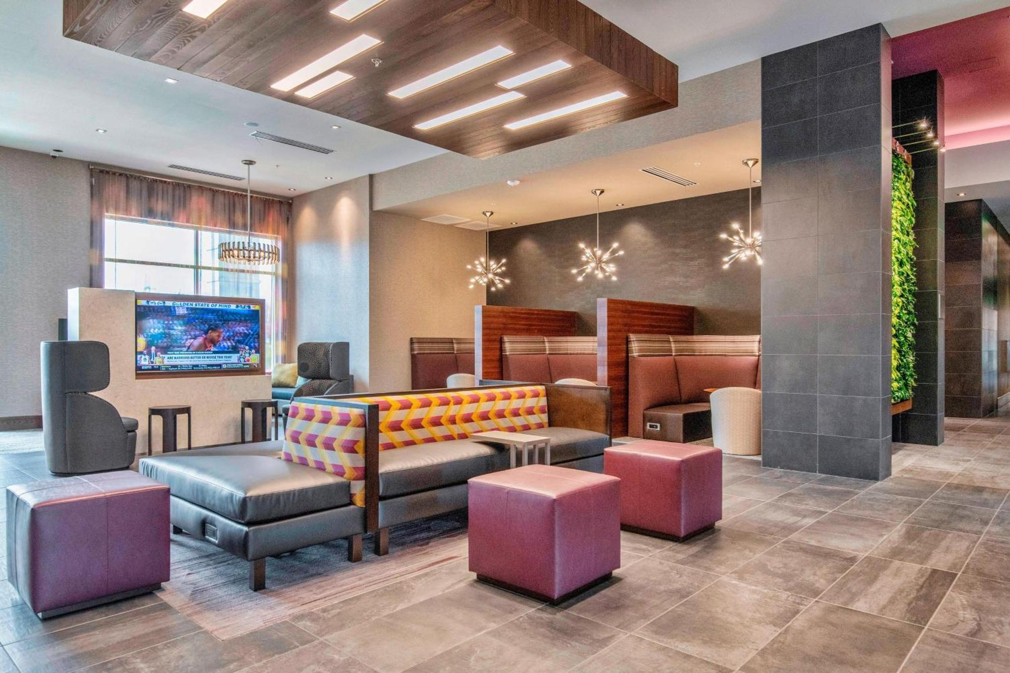 Courtyard By Marriott Raleigh Cary/Parkside Town Commons Hotel Eksteriør billede