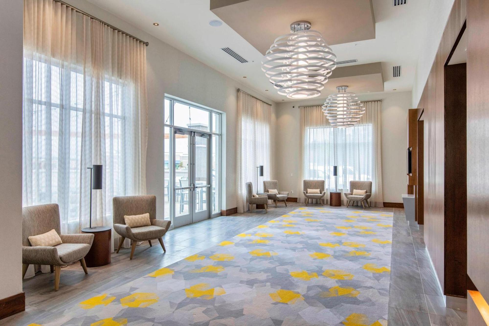 Courtyard By Marriott Raleigh Cary/Parkside Town Commons Hotel Eksteriør billede