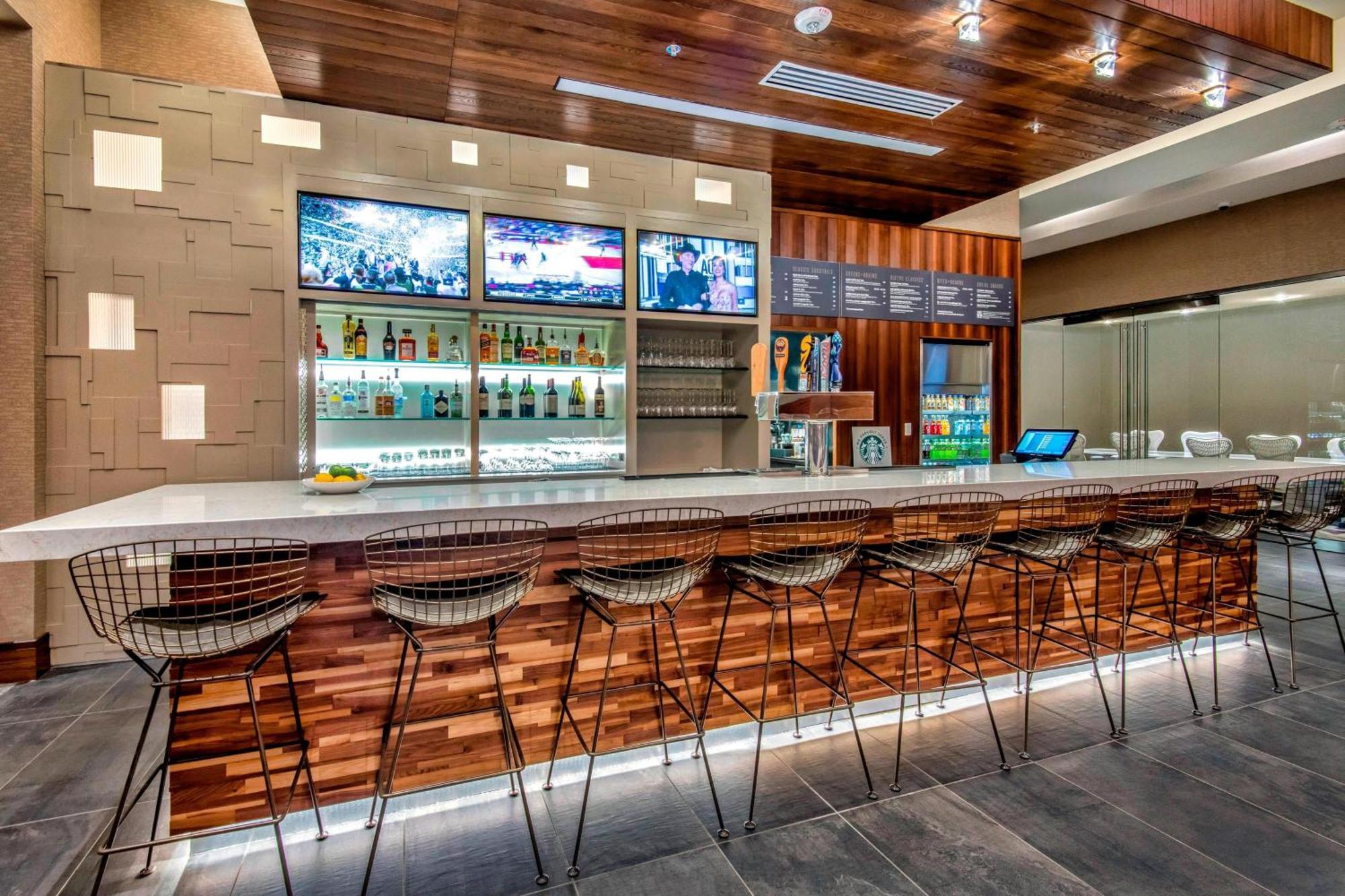 Courtyard By Marriott Raleigh Cary/Parkside Town Commons Hotel Eksteriør billede